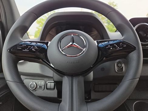 New 2026 Mercedes-Benz Sprinter 2500 image 17