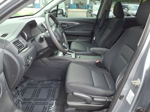 Used 2019 Honda Ridgeline Sport image 4