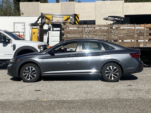 Used 2024 Volkswagen Jetta S FWD image 3