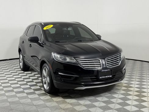 Used 2017 Lincoln MKC Premiere FWD image 3