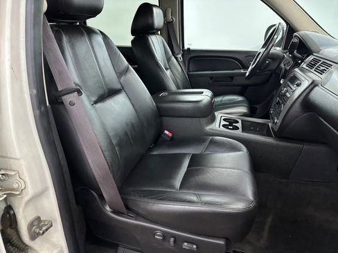 Used 2012 Chevrolet Silverado 1500 LTZ AWD/4WD image 17