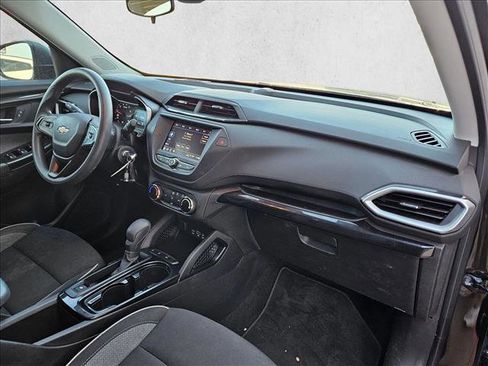 Used 2023 Chevrolet TrailBlazer LS image 19