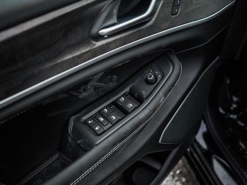 New 2026 Jeep Grand Cherokee Limited image 19