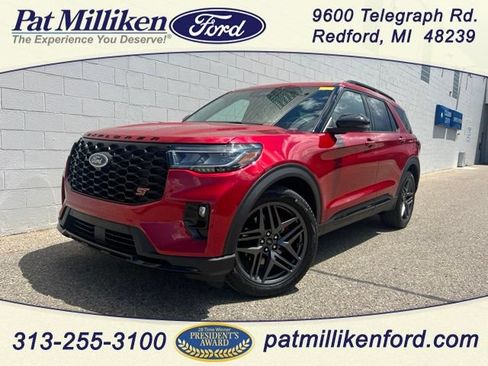 Certified 2025 Ford Explorer ST AWD/4WD image 1