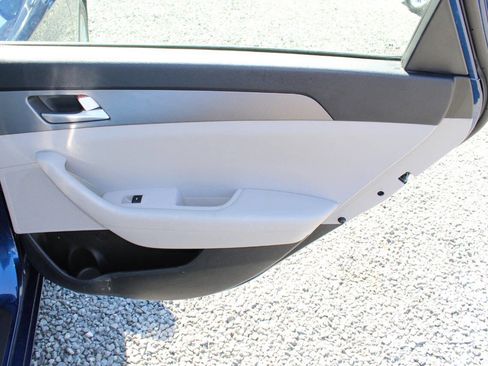 Used 2016 Hyundai Sonata SE FWD image 22
