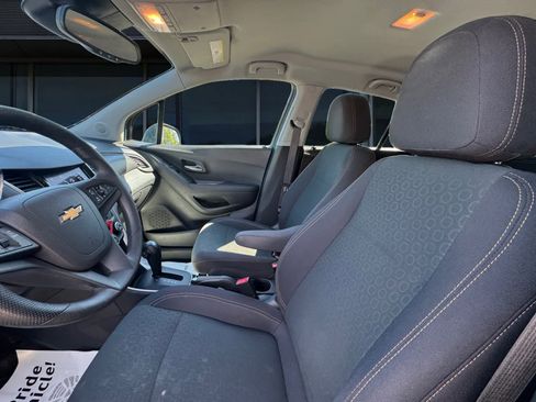 Used 2020 Chevrolet Trax LS w/ Tint and Cruise Package AWD/4WD image 2
