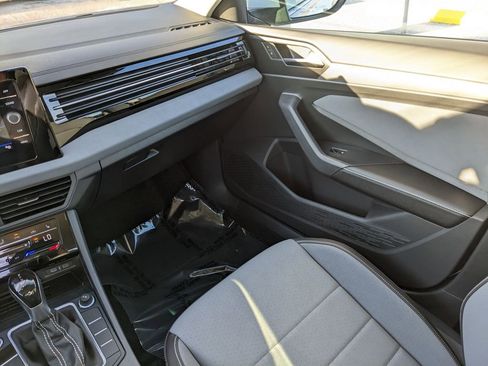 New 2026 Volkswagen Jetta SE image 16