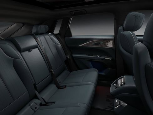 New 2025 Cadillac Lyriq Luxury image 34