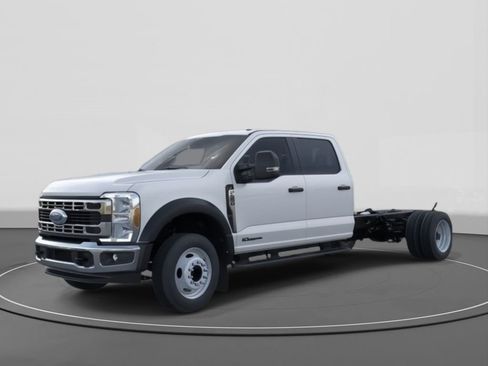 New 2026 Ford F550 2WD Crew Cab Super Duty image 1