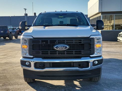 New 2026 Ford F250 XL w/ FX4 Off-Road Package image 2