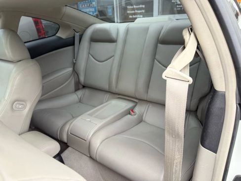 Used 2009 INFINITI G37 Journey w/ Premium Pkg image 28