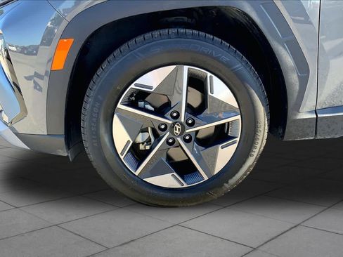 Used 2025 Hyundai Tucson SEL FWD image 10