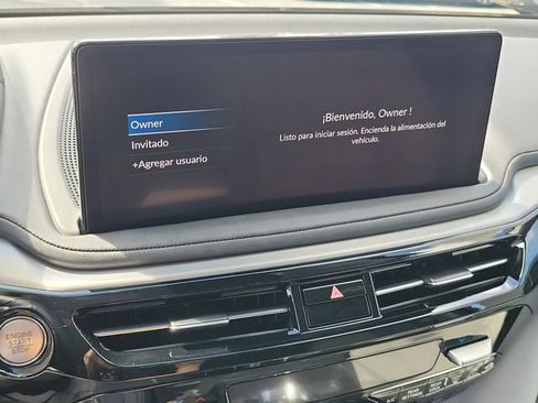 Used 2025 Acura MDX w/ Technology Package image 27