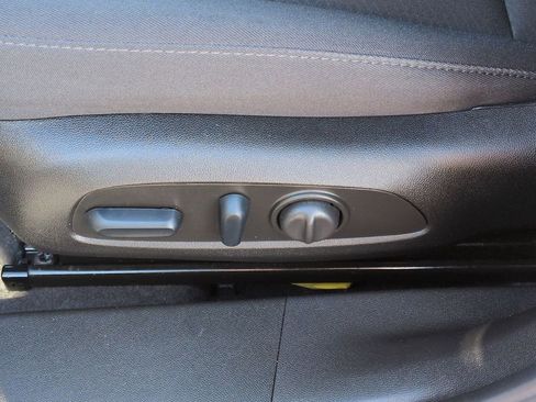 Used 2023 Chevrolet Malibu LT FWD image 23