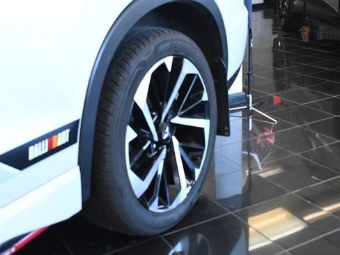 Used 2023 Mitsubishi Outlander Ralliart AWD/4WD image 47