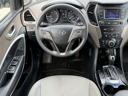 Used 2017 Hyundai Santa Fe Sport image 17