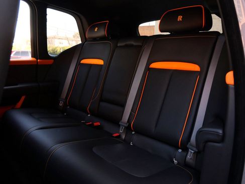 Certified 2025 Rolls-Royce Cullinan AWD/4WD image 8