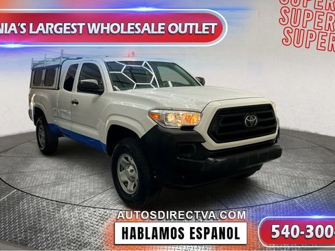 Used 2022 Toyota Tacoma SR image 2