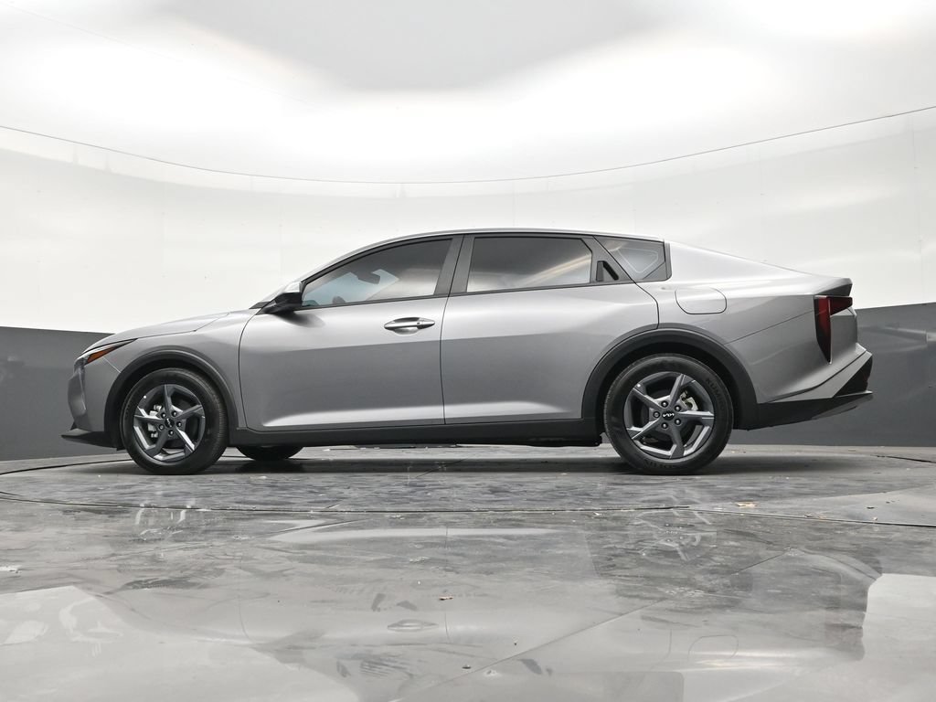 Used 2025 Kia K4 FWD image 21