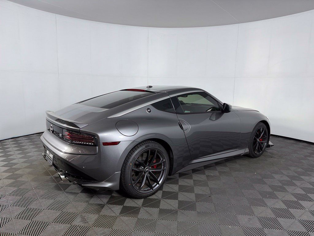 Used 2024 Nissan Z Performance w/ Floor Mat Package RWD image 7