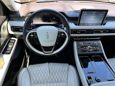Used 2020 Lincoln Aviator Black Label w/ Dynamic Handling Package AWD/4WD image 28