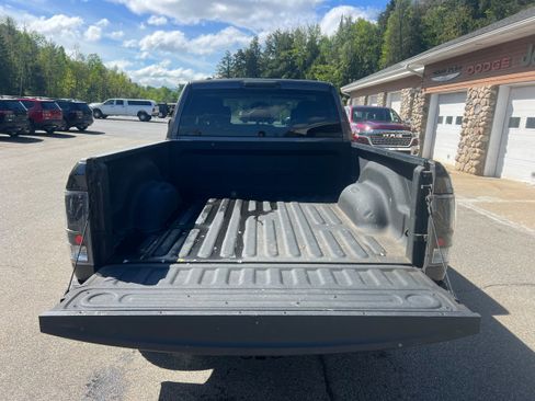 Used 2018 RAM 1500 Express AWD/4WD image 20