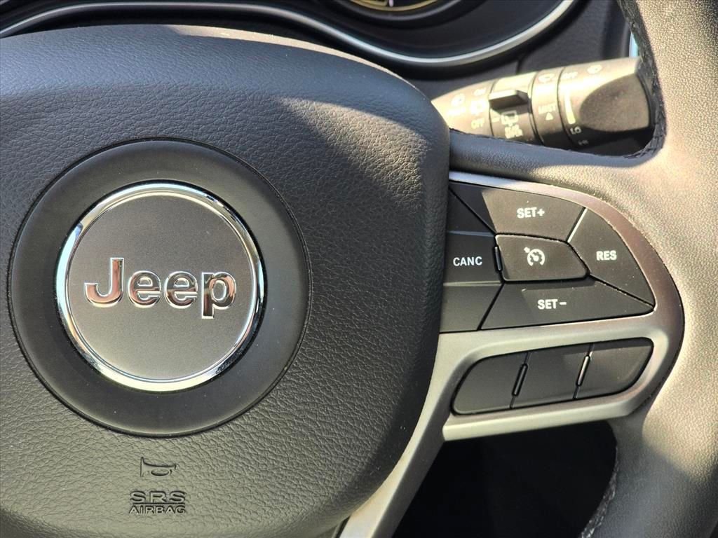 Used 2022 Jeep Cherokee Latitude Lux AWD/4WD image 14
