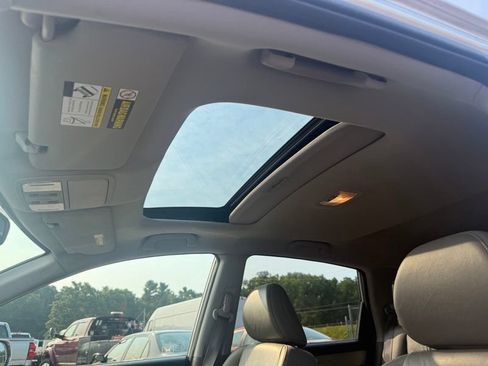 Used 2011 Honda CR-V EX-L image 13