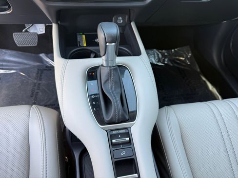 Used 2025 Honda HR-V EX-L image 23