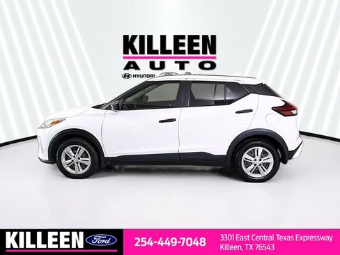 Used 2024 Nissan Kicks S FWD image 4