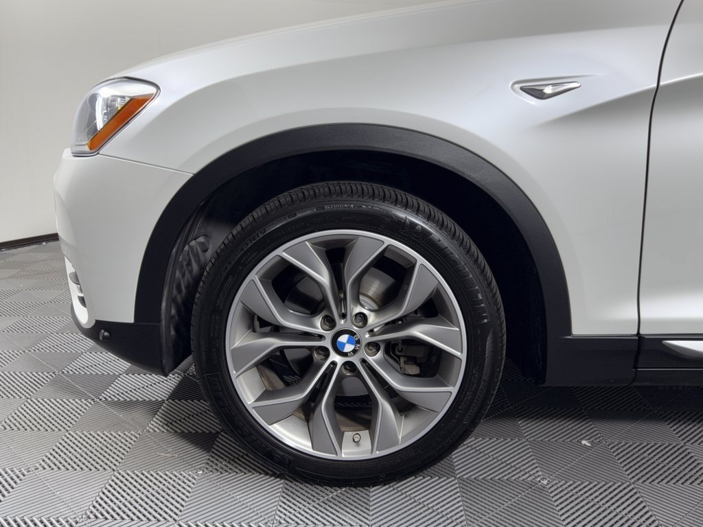 Used 2017 BMW X3 sDrive28i RWD image 13
