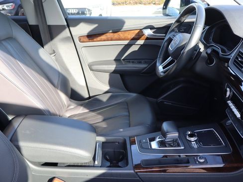 Used 2019 Audi Q5 2.0T Premium Plus w/ Premium Plus Package image 13