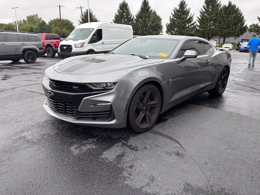 Used 2019 Chevrolet Camaro SS RWD image 9