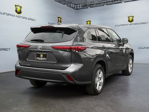 Used 2020 Toyota Highlander L image 5