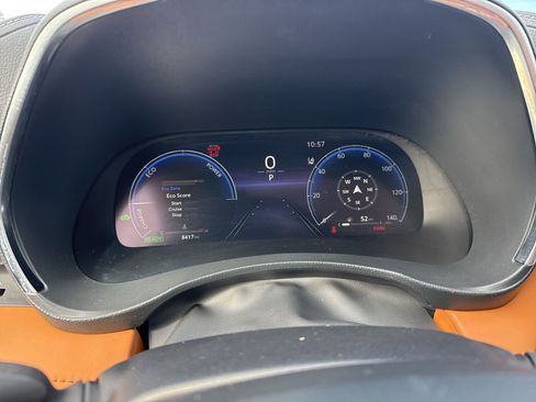 Used 2025 Toyota Highlander Platinum image 32