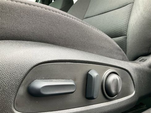 Used 2024 Chevrolet Malibu RS image 35