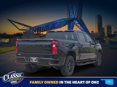 New 2026 Chevrolet Silverado 1500 Custom w/ Turbomax Blackout Package