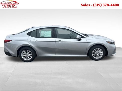 New 2026 Toyota Camry LE image 6