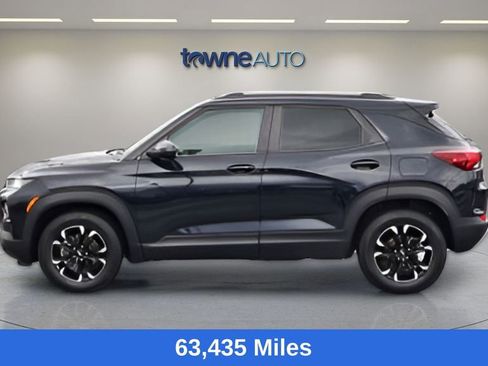 Used 2021 Chevrolet TrailBlazer LT w/ Convenience Package AWD/4WD image 2