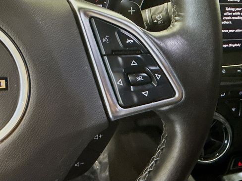 Used 2021 Chevrolet Camaro LT image 13
