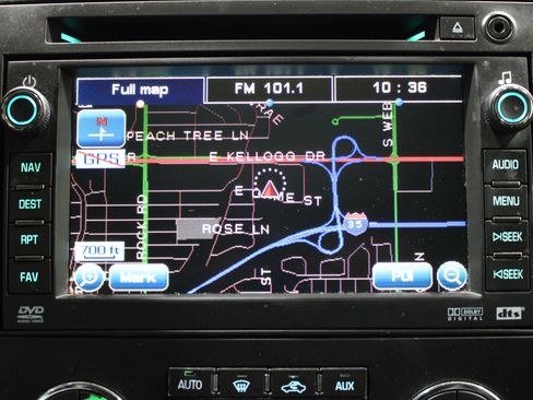 Used 2007 Chevrolet Suburban LT w/ LT Preferred Equipment Group image 13