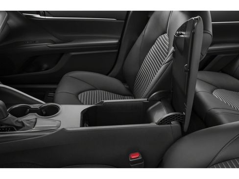 Used 2022 Toyota Camry SE w/ Audio Upgrade Package FWD image 14
