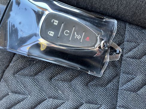 Used 2024 Chevrolet Equinox LT image 34