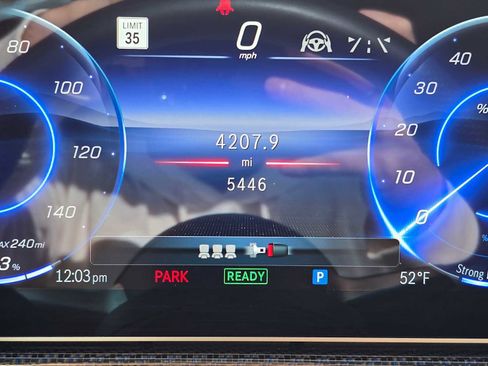 Used 2025 Mercedes-Benz G 580 w/ EQ Technology image 26