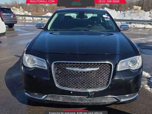 Used 2016 Chrysler 300 C image 6