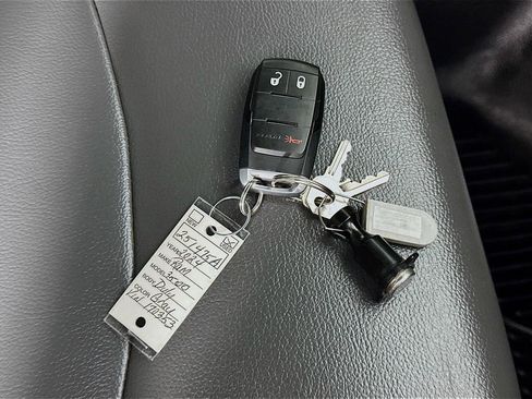 Used 2024 RAM 3500 Tradesman w/ Chrome Appearance Group image 31