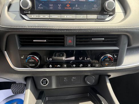 Used 2023 Nissan Rogue SV w/ SV Premium B Package AWD/4WD image 22