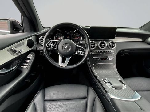 Used 2022 Mercedes-Benz GLC 300 w/ Premium Package Lite image 9