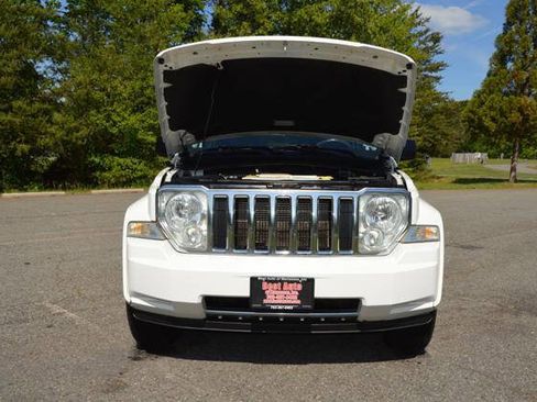 Used 2009 Jeep Liberty Limited w/ Premium Group AWD/4WD image 67
