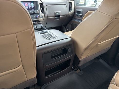 Used 2017 GMC Sierra 2500 Denali w/ Duramax Plus Package image 32